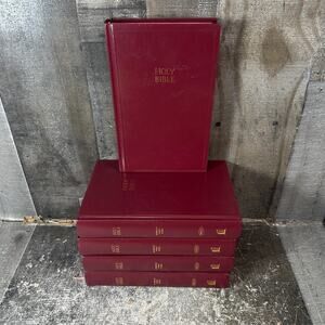 Thomas Nelson NKJV Bible 1982 Red Letter Burgundy Cover Lot of 5